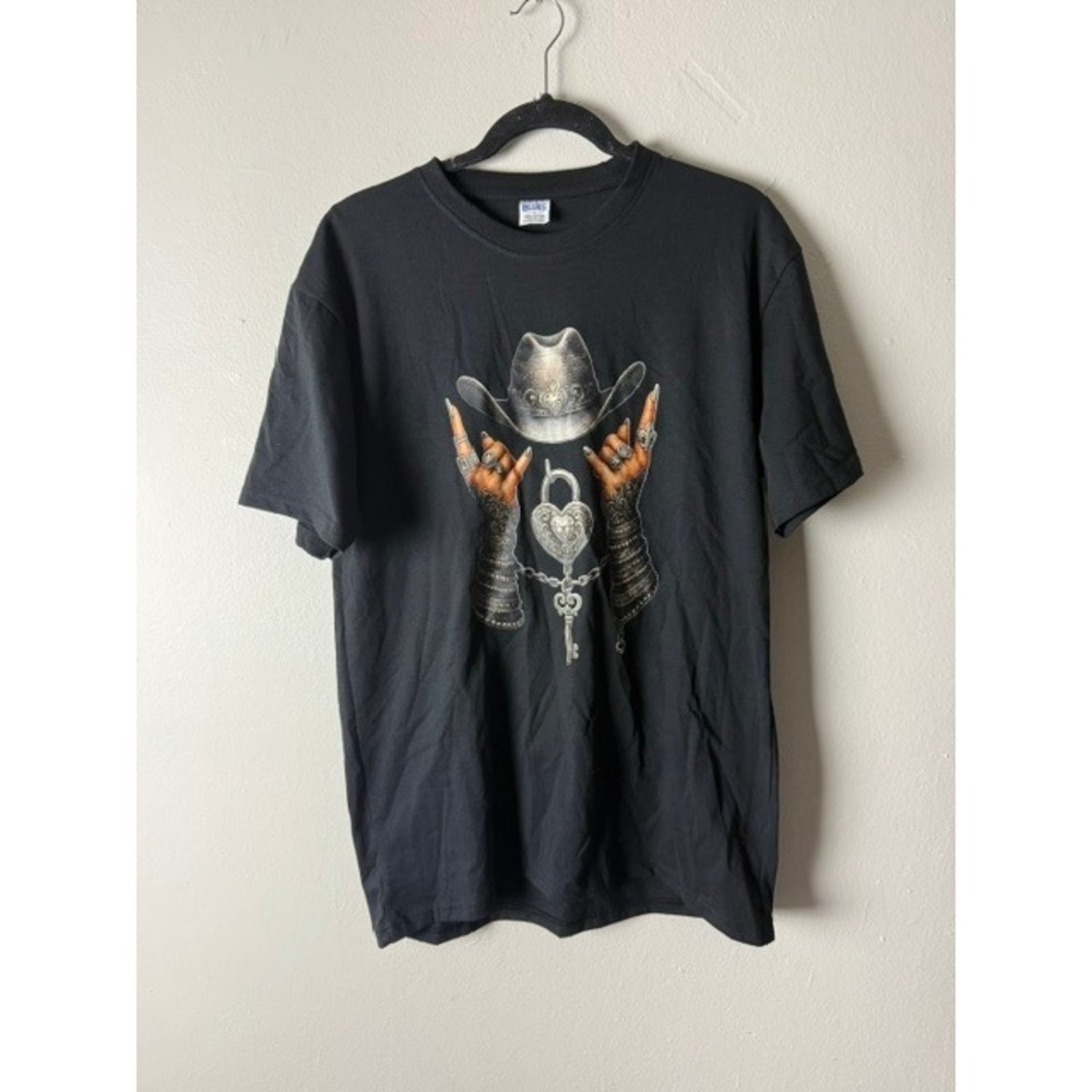 Blues Mens Graphic T-Shirt Black Cowboy Hat Rock On Heart Lock Cotton Large